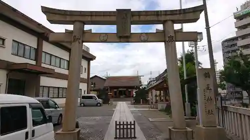 鶴見神社の鳥居