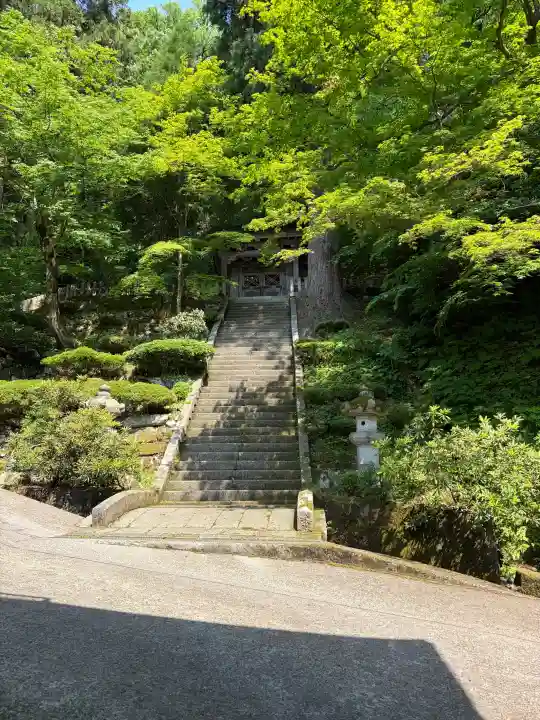 永平寺の{uncategorized: "未分類", other: "その他", undefined: "問題あり", building: "その他建物", grave: "お墓", sacred_gate: "鳥居", guardian: "狛犬", statue: "像", buddha: "仏像", history: "歴史", nature: "自然", garden: "庭園", animal: "動物", pagoda: "塔", temizu: "手水舎", mountain_gate: "山門・神門", sanctuary: "本殿・本堂", subordinate: "末社・摂社", art: "芸術", scenery: "景色", jizo: "地蔵", ema: "絵馬", goshuin: "御朱印", omikuji: "おみくじ", items: "授与品その他", amulet: "お守り", goshuincho: "御朱印帳", eats: "食事", festival: "お祭り", votive_dance: "神楽", shichigosan: "七五三参", wedding: "結婚式", experience: "体験その他", initially: "初詣", around: "周辺", anti_infection: "感染症対策"}