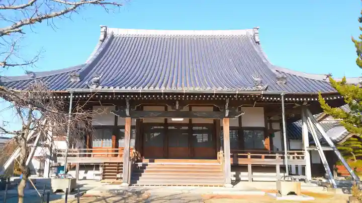 盛泉寺の本殿・本堂
