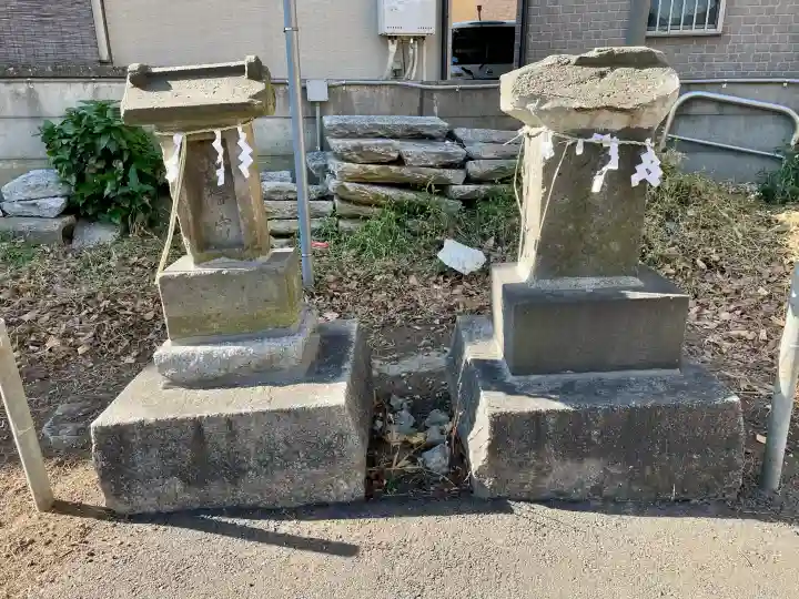 本一色天祖神社の{uncategorized: "未分類", other: "その他", undefined: "問題あり", building: "その他建物", grave: "お墓", sacred_gate: "鳥居", guardian: "狛犬", statue: "像", buddha: "仏像", history: "歴史", nature: "自然", garden: "庭園", animal: "動物", pagoda: "塔", temizu: "手水舎", mountain_gate: "山門・神門", sanctuary: "本殿・本堂", subordinate: "末社・摂社", art: "芸術", scenery: "景色", jizo: "地蔵", ema: "絵馬", goshuin: "御朱印", omikuji: "おみくじ", items: "授与品その他", amulet: "お守り", goshuincho: "御朱印帳", eats: "食事", festival: "お祭り", votive_dance: "神楽", shichigosan: "七五三参", wedding: "結婚式", experience: "体験その他", initially: "初詣", around: "周辺", anti_infection: "感染症対策"}