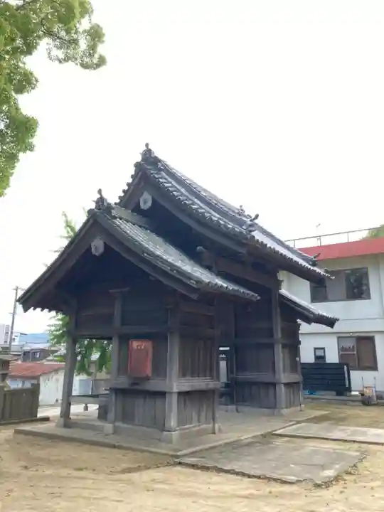 炬口八幡神社の山門・神門