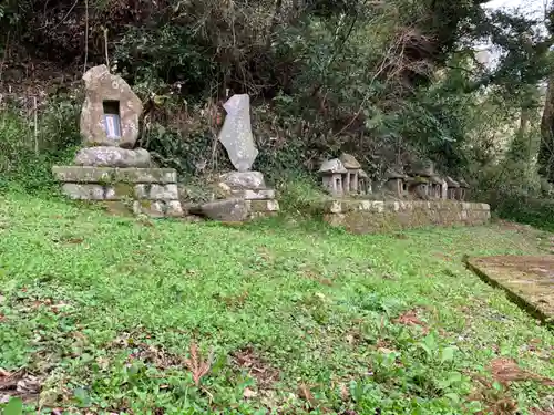 白山神社の末社