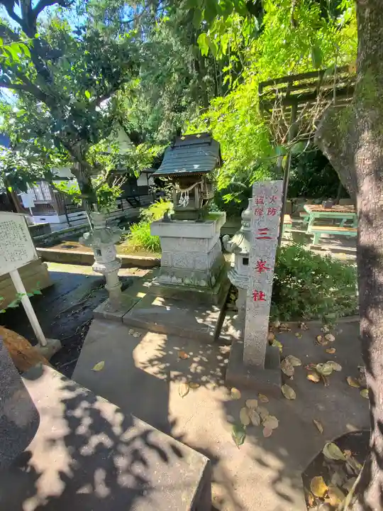 白蛇辨財天の末社・摂社