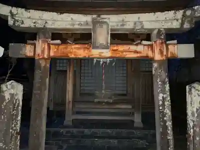 池神社の{uncategorized: "未分類", other: "その他", undefined: "問題あり", building: "その他建物", grave: "お墓", sacred_gate: "鳥居", guardian: "狛犬", statue: "像", buddha: "仏像", history: "歴史", nature: "自然", garden: "庭園", animal: "動物", pagoda: "塔", temizu: "手水舎", mountain_gate: "山門・神門", sanctuary: "本殿・本堂", subordinate: "末社・摂社", art: "芸術", scenery: "景色", jizo: "地蔵", ema: "絵馬", goshuin: "御朱印", omikuji: "おみくじ", items: "授与品その他", amulet: "お守り", goshuincho: "御朱印帳", eats: "食事", festival: "お祭り", votive_dance: "神楽", shichigosan: "七五三参", wedding: "結婚式", experience: "体験その他", initially: "初詣", around: "周辺", anti_infection: "感染症対策"}