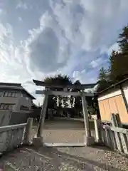 三ツ石神社(岩手県)