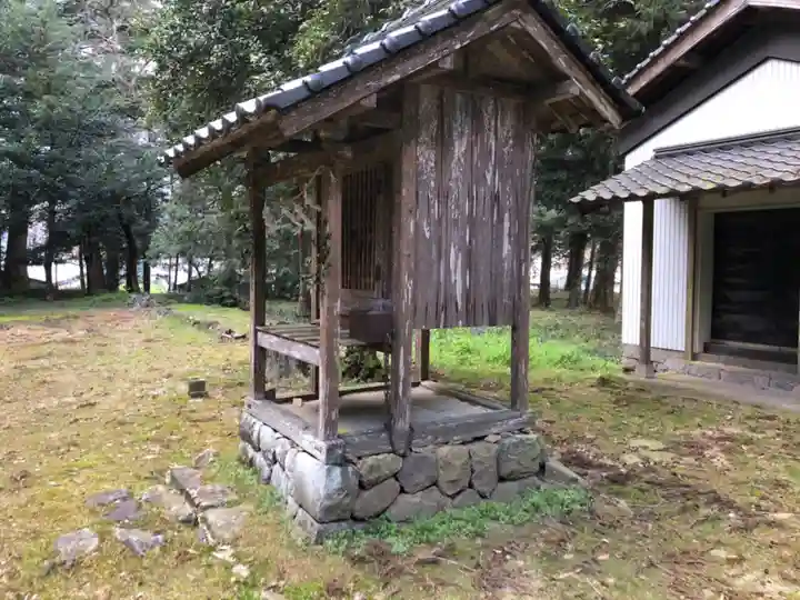 御出石神社の末社・摂社
