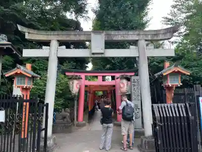 花園稲荷神社の鳥居