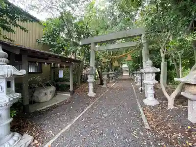 加和良神社の{uncategorized: "未分類", other: "その他", undefined: "問題あり", building: "その他建物", grave: "お墓", sacred_gate: "鳥居", guardian: "狛犬", statue: "像", buddha: "仏像", history: "歴史", nature: "自然", garden: "庭園", animal: "動物", pagoda: "塔", temizu: "手水舎", mountain_gate: "山門・神門", sanctuary: "本殿・本堂", subordinate: "末社・摂社", art: "芸術", scenery: "景色", jizo: "地蔵", ema: "絵馬", goshuin: "御朱印", omikuji: "おみくじ", items: "授与品その他", amulet: "お守り", goshuincho: "御朱印帳", eats: "食事", festival: "お祭り", votive_dance: "神楽", shichigosan: "七五三参", wedding: "結婚式", experience: "体験その他", initially: "初詣", around: "周辺", anti_infection: "感染症対策"}
