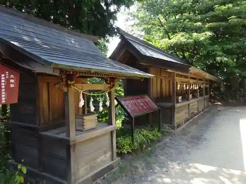 武蔵御嶽神社の末社・摂社