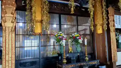 自性院の本殿・本堂