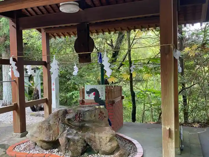 松尾八幡宮の{uncategorized: "未分類", other: "その他", undefined: "問題あり", building: "その他建物", grave: "お墓", sacred_gate: "鳥居", guardian: "狛犬", statue: "像", buddha: "仏像", history: "歴史", nature: "自然", garden: "庭園", animal: "動物", pagoda: "塔", temizu: "手水舎", mountain_gate: "山門・神門", sanctuary: "本殿・本堂", subordinate: "末社・摂社", art: "芸術", scenery: "景色", jizo: "地蔵", ema: "絵馬", goshuin: "御朱印", omikuji: "おみくじ", items: "授与品その他", amulet: "お守り", goshuincho: "御朱印帳", eats: "食事", festival: "お祭り", votive_dance: "神楽", shichigosan: "七五三参", wedding: "結婚式", experience: "体験その他", initially: "初詣", around: "周辺", anti_infection: "感染症対策"}
