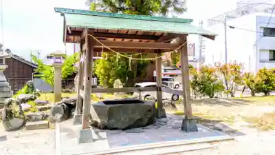 入見神社の手水舎