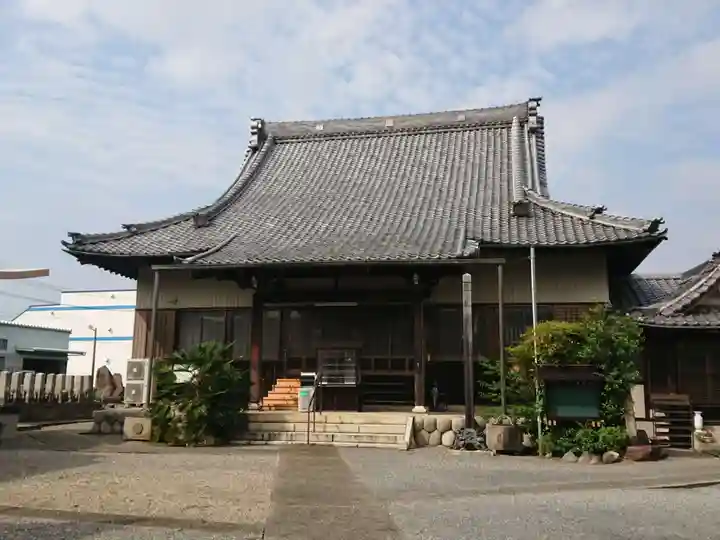 龍泉院の本殿・本堂