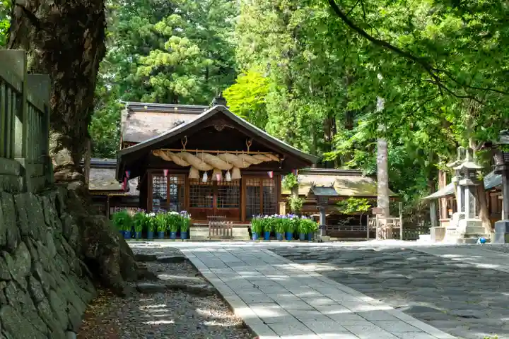 諏訪大社下社春宮(長野県)