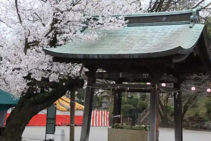 喜多院の{uncategorized: "未分類", other: "その他", undefined: "問題あり", building: "その他建物", grave: "お墓", sacred_gate: "鳥居", guardian: "狛犬", statue: "像", buddha: "仏像", history: "歴史", nature: "自然", garden: "庭園", animal: "動物", pagoda: "塔", temizu: "手水舎", mountain_gate: "山門・神門", sanctuary: "本殿・本堂", subordinate: "末社・摂社", art: "芸術", scenery: "景色", jizo: "地蔵", ema: "絵馬", goshuin: "御朱印", omikuji: "おみくじ", items: "授与品その他", amulet: "お守り", goshuincho: "御朱印帳", eats: "食事", festival: "お祭り", votive_dance: "神楽", shichigosan: "七五三参", wedding: "結婚式", experience: "体験その他", initially: "初詣", around: "周辺", anti_infection: "感染症対策"}