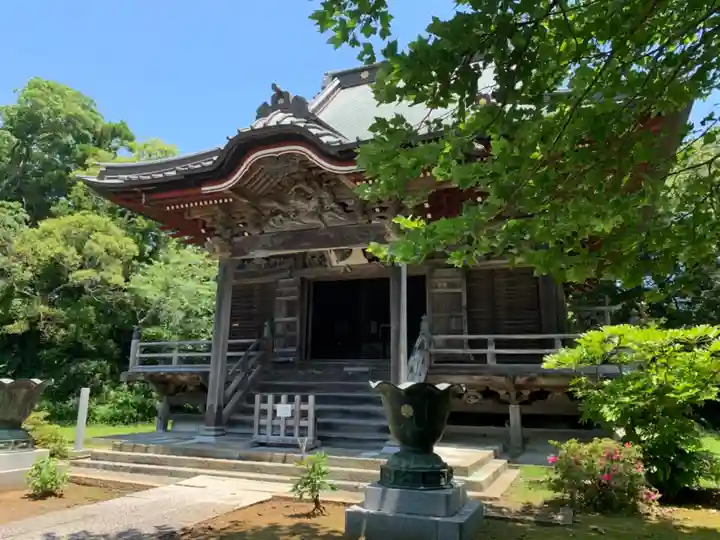 飯縄寺の本殿・本堂