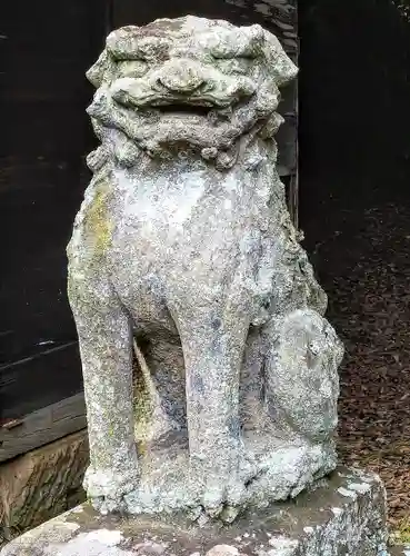 館腰神社の狛犬