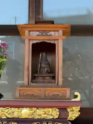 長命寺の{uncategorized: "未分類", other: "その他", undefined: "問題あり", building: "その他建物", grave: "お墓", sacred_gate: "鳥居", guardian: "狛犬", statue: "像", buddha: "仏像", history: "歴史", nature: "自然", garden: "庭園", animal: "動物", pagoda: "塔", temizu: "手水舎", mountain_gate: "山門・神門", sanctuary: "本殿・本堂", subordinate: "末社・摂社", art: "芸術", scenery: "景色", jizo: "地蔵", ema: "絵馬", goshuin: "御朱印", omikuji: "おみくじ", items: "授与品その他", amulet: "お守り", goshuincho: "御朱印帳", eats: "食事", festival: "お祭り", votive_dance: "神楽", shichigosan: "七五三参", wedding: "結婚式", experience: "体験その他", initially: "初詣", around: "周辺", anti_infection: "感染症対策"}