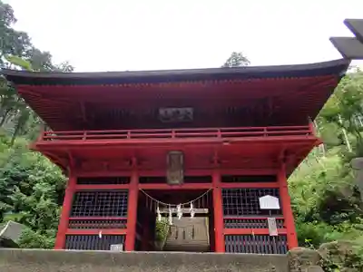 太平山神社の山門・神門