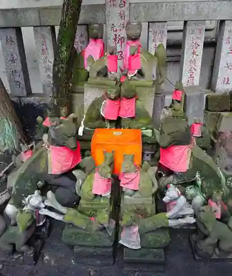 笠間稲荷神社 東京別社の狛犬