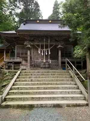 羽山神社の本殿・本堂
