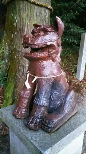 八王子神社の狛犬