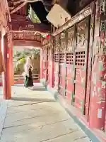 岩井堂(圓融寺境外観音堂)の{uncategorized: "未分類", other: "その他", undefined: "問題あり", building: "その他建物", grave: "お墓", sacred_gate: "鳥居", guardian: "狛犬", statue: "像", buddha: "仏像", history: "歴史", nature: "自然", garden: "庭園", animal: "動物", pagoda: "塔", temizu: "手水舎", mountain_gate: "山門・神門", sanctuary: "本殿・本堂", subordinate: "末社・摂社", art: "芸術", scenery: "景色", jizo: "地蔵", ema: "絵馬", goshuin: "御朱印", omikuji: "おみくじ", items: "授与品その他", amulet: "お守り", goshuincho: "御朱印帳", eats: "食事", festival: "お祭り", votive_dance: "神楽", shichigosan: "七五三参", wedding: "結婚式", experience: "体験その他", initially: "初詣", around: "周辺", anti_infection: "感染症対策"}