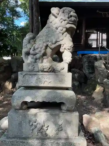 實々神社の狛犬