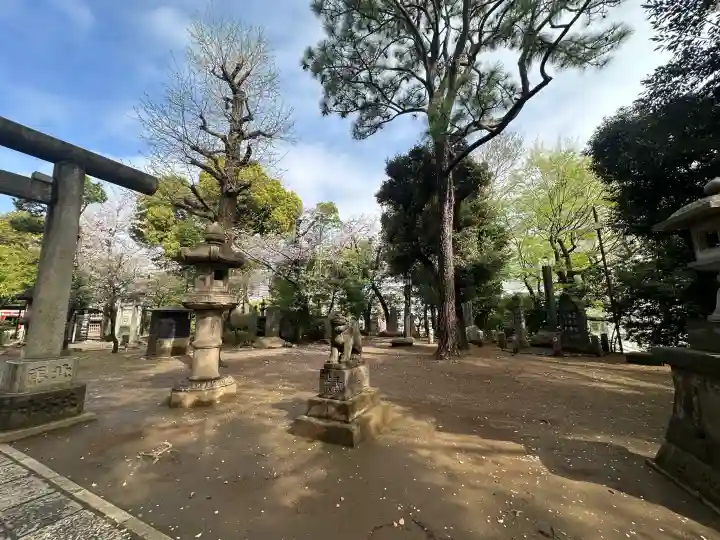 品川神社の{uncategorized: "未分類", other: "その他", undefined: "問題あり", building: "その他建物", grave: "お墓", sacred_gate: "鳥居", guardian: "狛犬", statue: "像", buddha: "仏像", history: "歴史", nature: "自然", garden: "庭園", animal: "動物", pagoda: "塔", temizu: "手水舎", mountain_gate: "山門・神門", sanctuary: "本殿・本堂", subordinate: "末社・摂社", art: "芸術", scenery: "景色", jizo: "地蔵", ema: "絵馬", goshuin: "御朱印", omikuji: "おみくじ", items: "授与品その他", amulet: "お守り", goshuincho: "御朱印帳", eats: "食事", festival: "お祭り", votive_dance: "神楽", shichigosan: "七五三参", wedding: "結婚式", experience: "体験その他", initially: "初詣", around: "周辺", anti_infection: "感染症対策"}