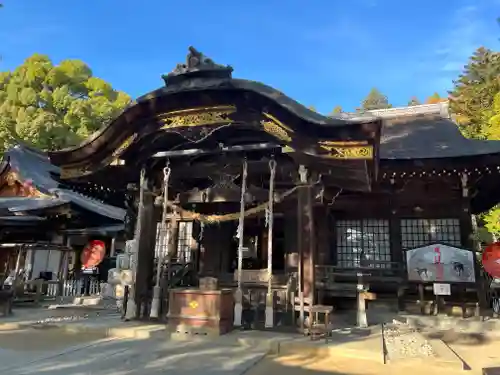 武田神社の本殿・本堂