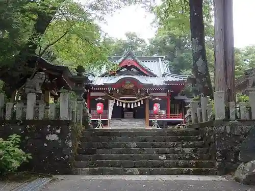 山中浅間神社の本殿