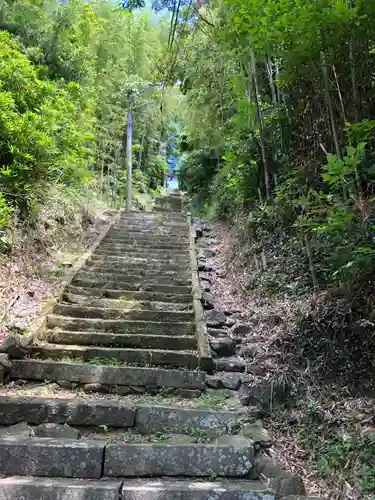 天手長男神社の建物その他