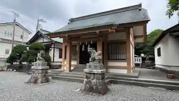 諏訪神社の本殿・本堂