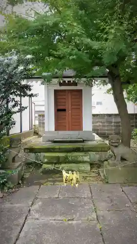 三峯神社の本殿