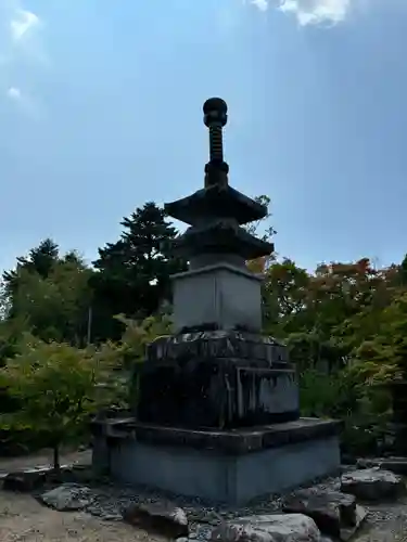 掎鹿寺の塔