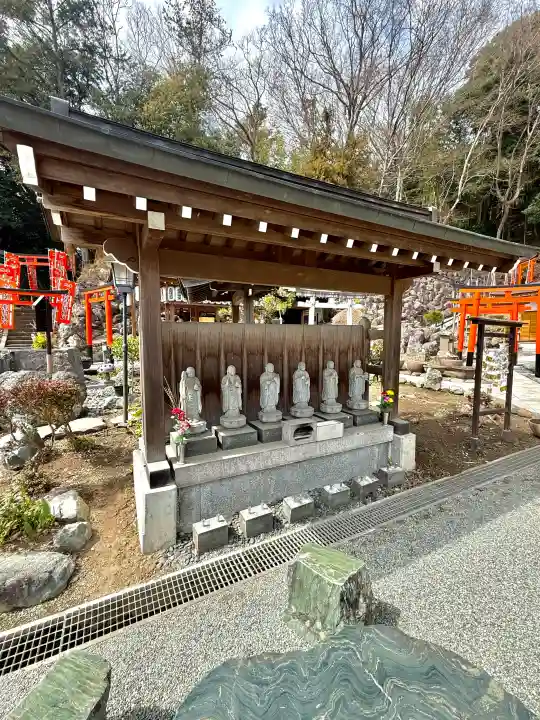 妙圓寺の{uncategorized: "未分類", other: "その他", undefined: "問題あり", building: "その他建物", grave: "お墓", sacred_gate: "鳥居", guardian: "狛犬", statue: "像", buddha: "仏像", history: "歴史", nature: "自然", garden: "庭園", animal: "動物", pagoda: "塔", temizu: "手水舎", mountain_gate: "山門・神門", sanctuary: "本殿・本堂", subordinate: "末社・摂社", art: "芸術", scenery: "景色", jizo: "地蔵", ema: "絵馬", goshuin: "御朱印", omikuji: "おみくじ", items: "授与品その他", amulet: "お守り", goshuincho: "御朱印帳", eats: "食事", festival: "お祭り", votive_dance: "神楽", shichigosan: "七五三参", wedding: "結婚式", experience: "体験その他", initially: "初詣", around: "周辺", anti_infection: "感染症対策"}