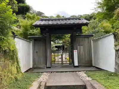 長壽寺(長寿寺)の山門・神門