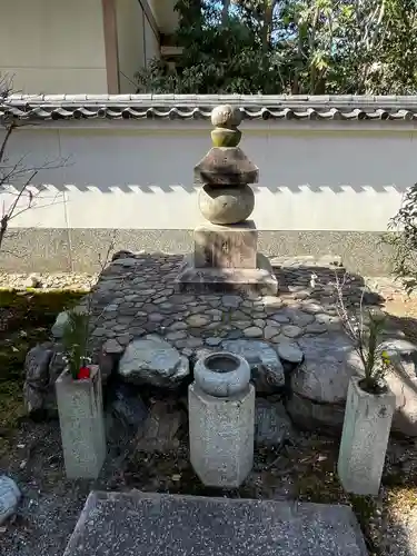 積善院の塔