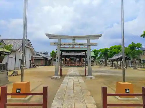 八幡社の鳥居