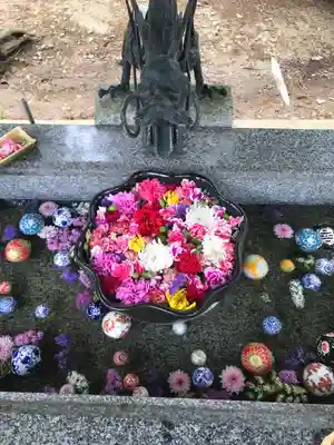 正一位 若草稲荷神社の手水舎