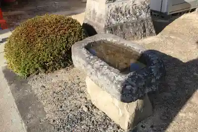 篠葉沢稲荷神社の手水舎