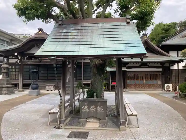 泉蔵寺の{uncategorized: "未分類", other: "その他", undefined: "問題あり", building: "その他建物", grave: "お墓", sacred_gate: "鳥居", guardian: "狛犬", statue: "像", buddha: "仏像", history: "歴史", nature: "自然", garden: "庭園", animal: "動物", pagoda: "塔", temizu: "手水舎", mountain_gate: "山門・神門", sanctuary: "本殿・本堂", subordinate: "末社・摂社", art: "芸術", scenery: "景色", jizo: "地蔵", ema: "絵馬", goshuin: "御朱印", omikuji: "おみくじ", items: "授与品その他", amulet: "お守り", goshuincho: "御朱印帳", eats: "食事", festival: "お祭り", votive_dance: "神楽", shichigosan: "七五三参", wedding: "結婚式", experience: "体験その他", initially: "初詣", around: "周辺", anti_infection: "感染症対策"}
