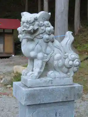 白山神社の狛犬