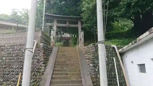 百草八幡神社の鳥居