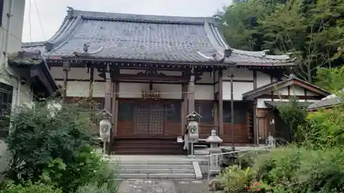 龍音寺の本殿