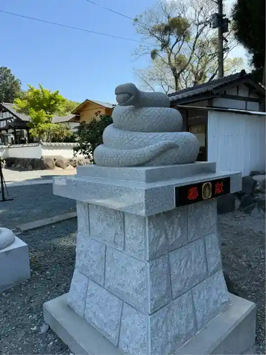 阿蘇白水龍神權現~白蛇神社~(熊本県)