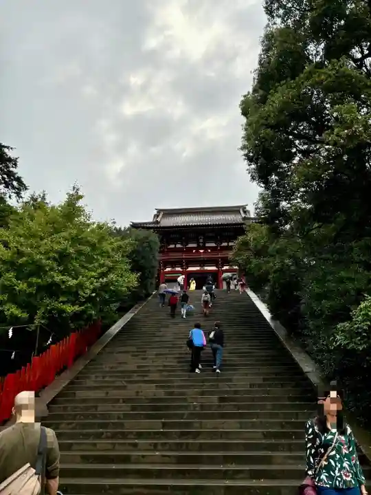 鶴岡八幡宮の本殿・本堂