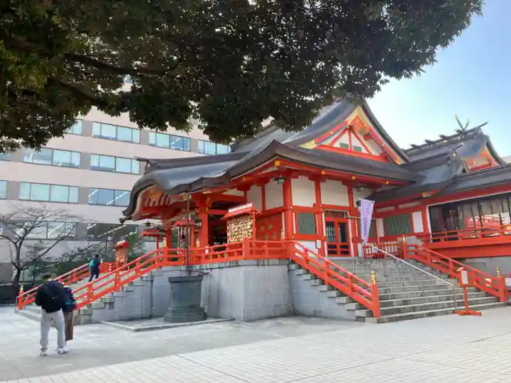 花園神社の本殿・本堂