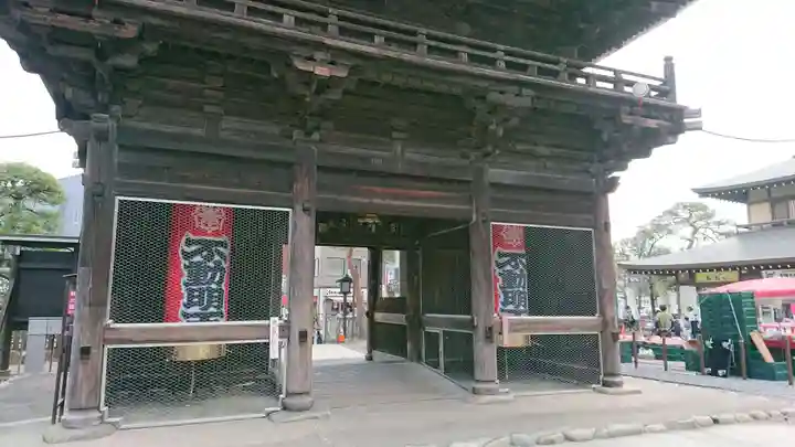 高幡不動尊 金剛寺の山門・神門