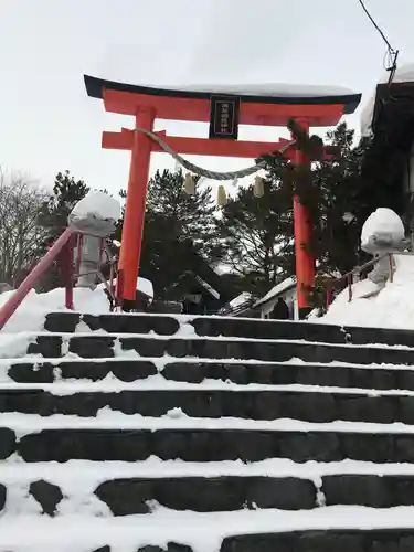 高島稲荷神社の鳥居